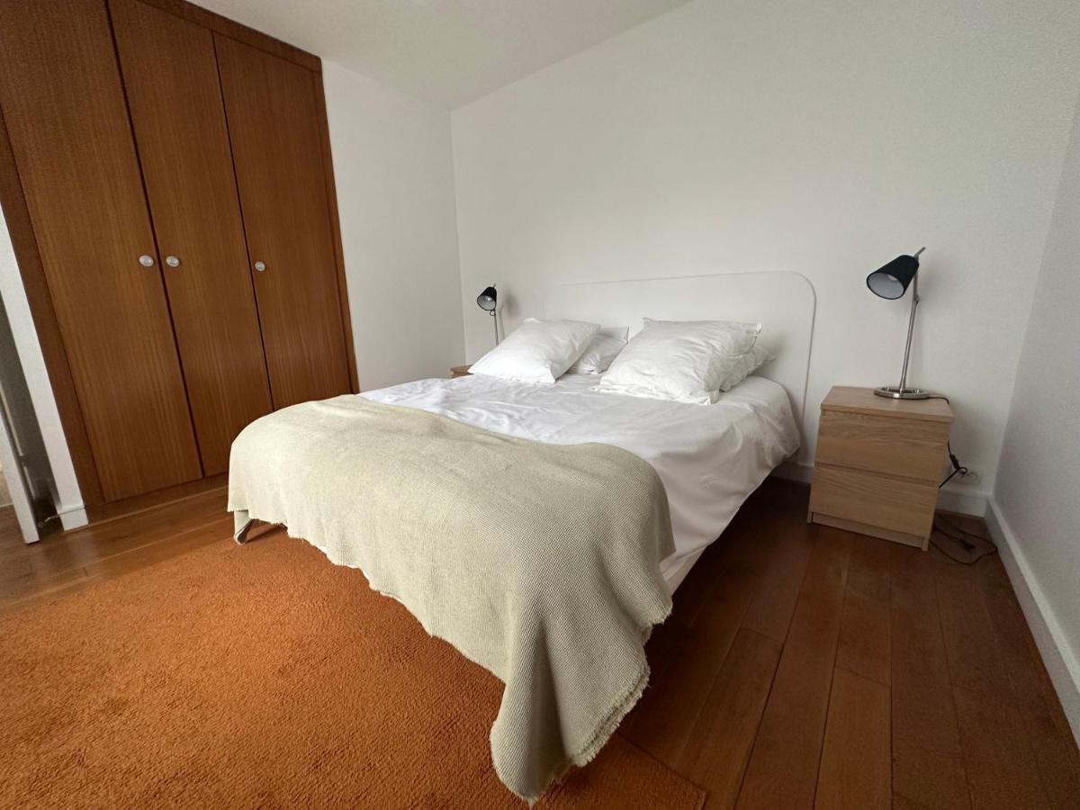 Champs Elysees Rue De Berri Appartement Parijs