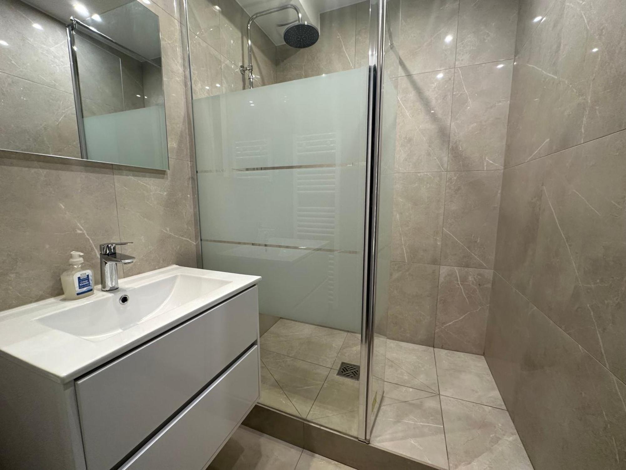 Appartement Champs Elysees Rue De Berri *