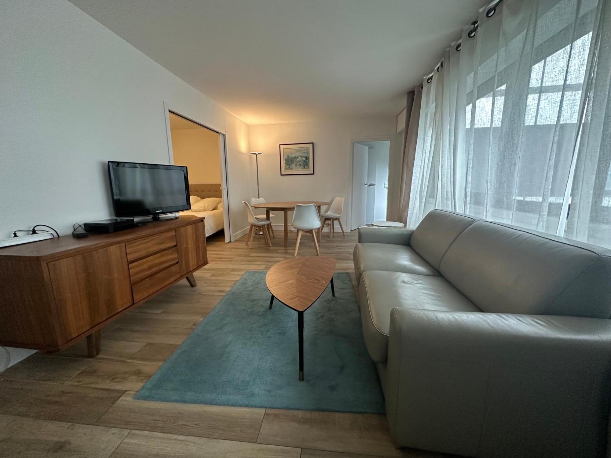 Appartement Champs Elysees Rue De Berri Parijs
